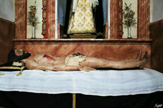 SANTO ENTIERRO